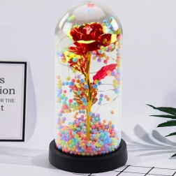 Αιώνιο τριαντάφυλλο σε θόλο με LED φωτισμό και πολύχρωμες μπιλίτσες κόκκινο