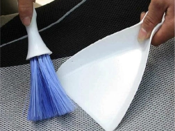 Μίνι σκουπάκι με φαρασάκι για τραπέζι, πληκτρολόγιο και αυτοκίνητο