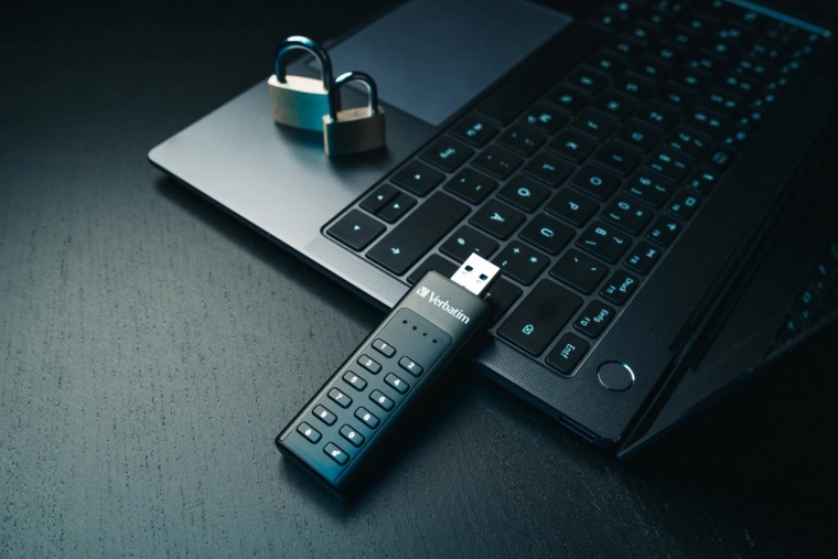 Προστασία από εικασία κωδικού και γρήγορο USB 3.2 Gen 1