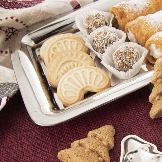 Ιδανικός για σερβίρισμα γλυκισμάτων και σνακ