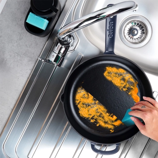 Σμαλτωμένη επιφάνεια για εύκολο μαγείρεμα και καθάρισμα