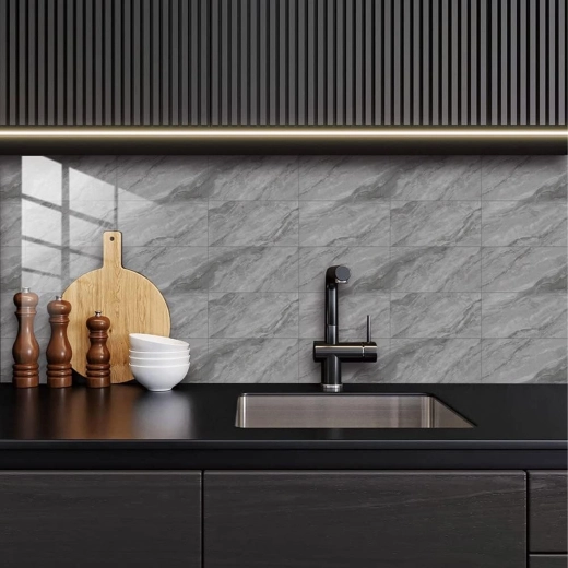 Αδιάβροχη και εύκολα καθαριζόμενη επιφάνεια