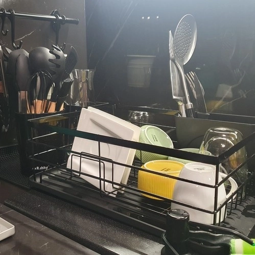 Loft μαύρος σχεδιασμός για μοντέρνα κουζίνα