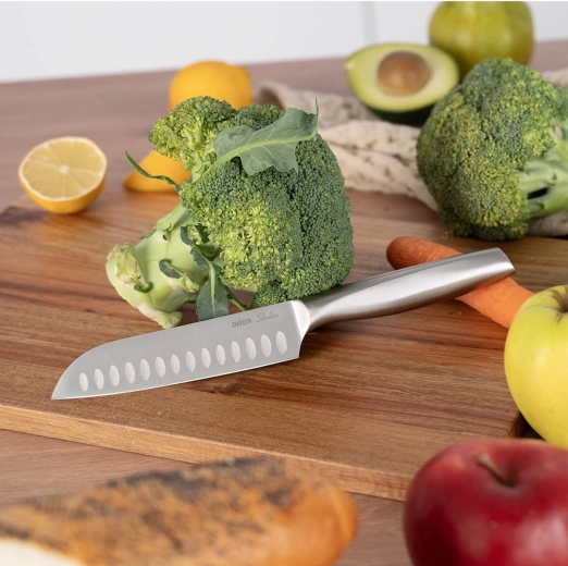 Σχήμα santoku για γρήγορο και ακριβές κόψιμο