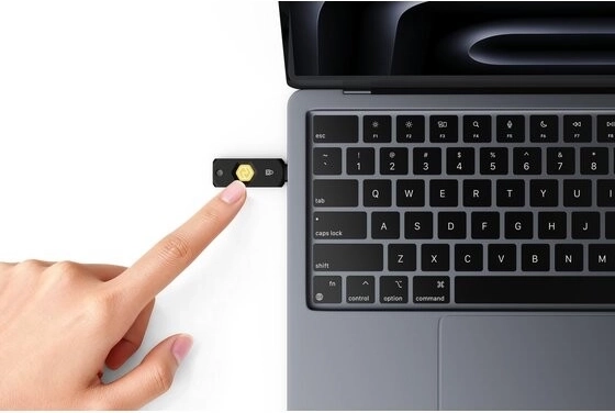 Επιβεβαίωση με άγγιγμα μέσω USB‑C και NFC