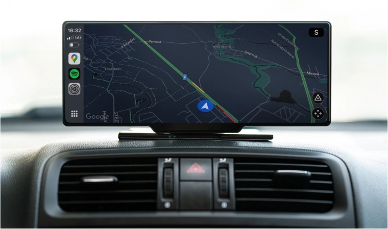 Ευρεία 10,26" IPS οθόνη αφής