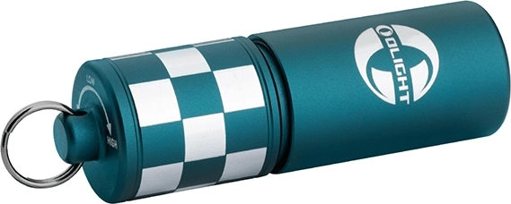 Olight i17 Checkered Flag συλλεκτικός φακός-μπρελόκ USB‑C περιορισμένης έκδοσης