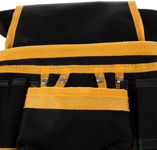 Πολλές τσέπες και θηλιές