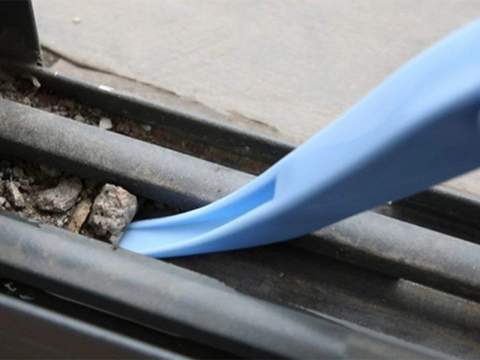 Αποσπώμενη ξύστρα για επίμονη βρωμιά