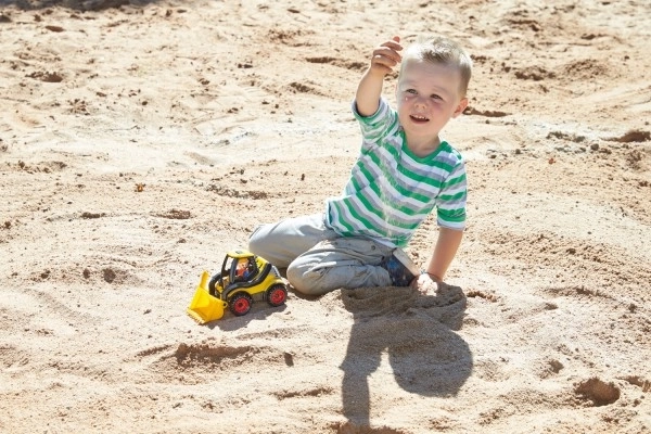 Ανθεκτική κατασκευή για παιχνίδι μέσα και έξω