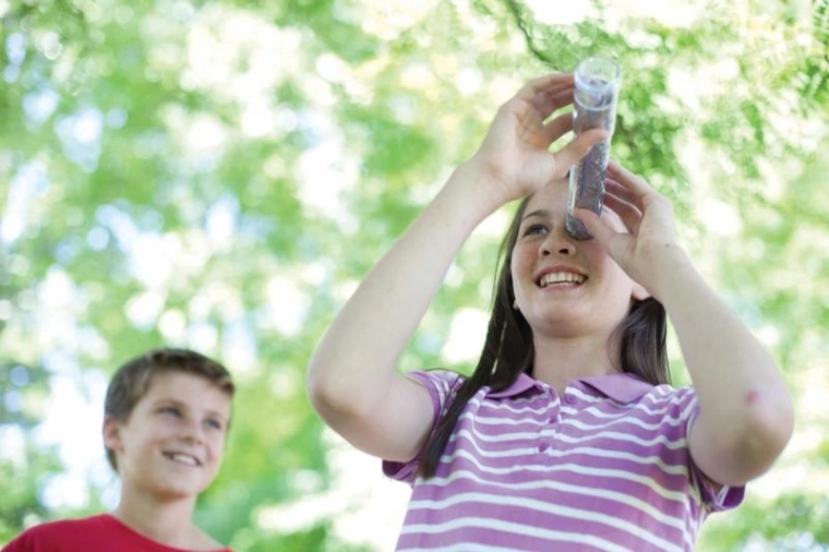 Διασκέδαση στο σπίτι και έξω