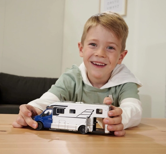 Ποιοτική μεταλλική κατασκευή σε κλίμακα 1:40