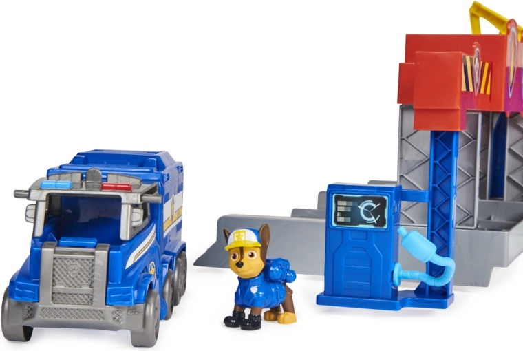 Ο Chase και το μεγάλο του φορτηγό