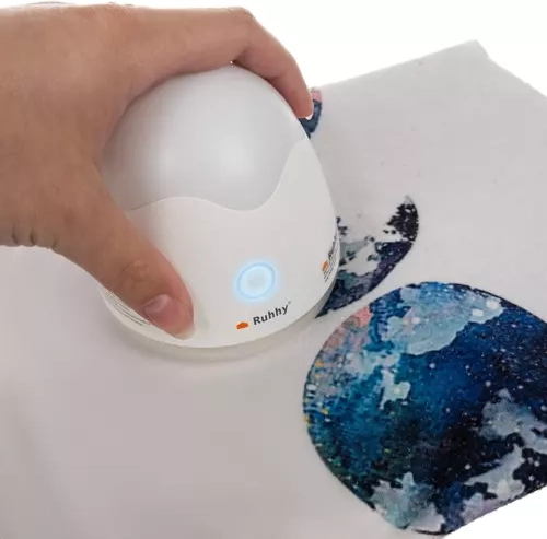 Συνδυασμός λαμπακίου και απομακρυντή χνουδιών