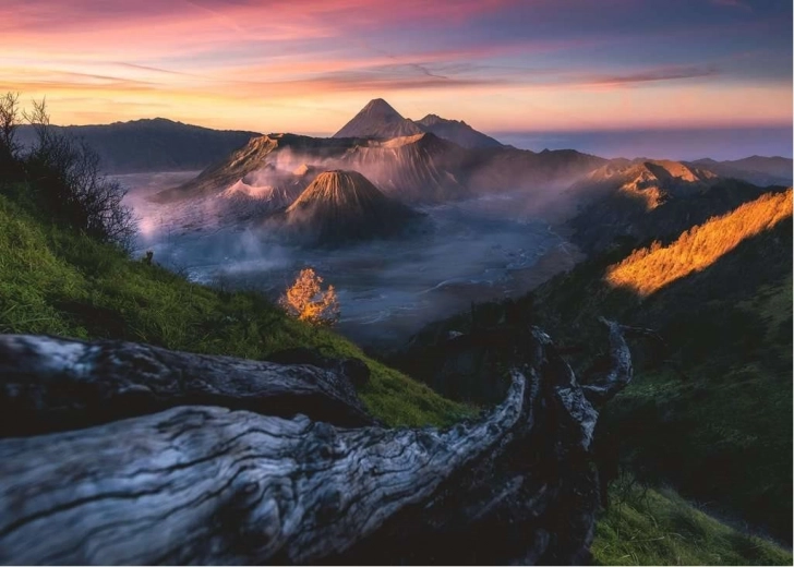 Ρεαλιστικά χρώματα και καθηλωτικό θέμα Mount Bromo