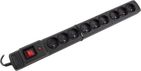 Εννέα γειωμένες πρίζες