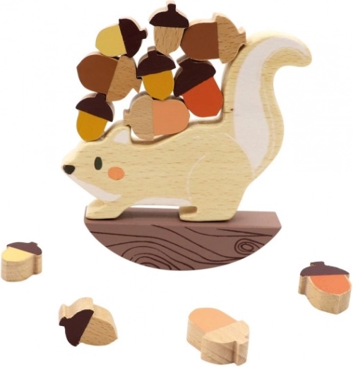 Εξασκεί την ισορροπία και τη λεπτή κινητικότητα