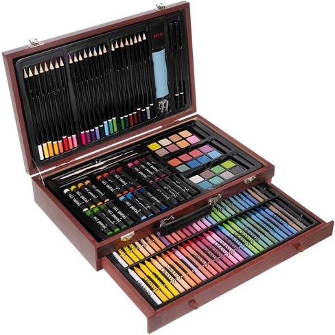 Τακτοποιημένος αποθηκευτικός χώρος για 148 τεμάχια